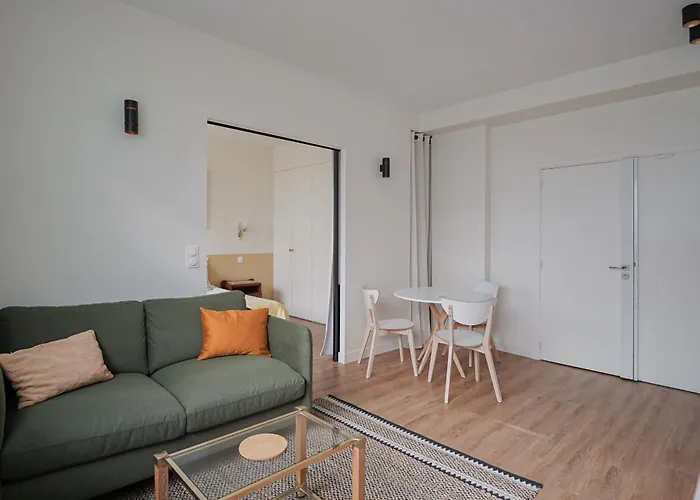 Moderne Et Chic Proche Tour Eiffel Апартаменты