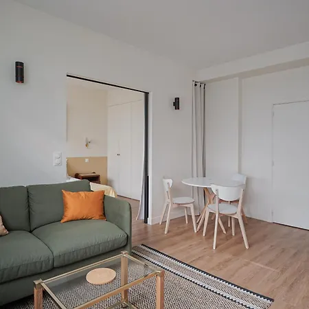 Moderne Et Chic Proche Tour Eiffel Apartament