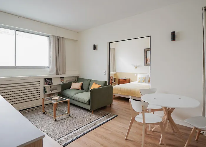 Moderne Et Chic Proche Tour Eiffel Apartament Paryż